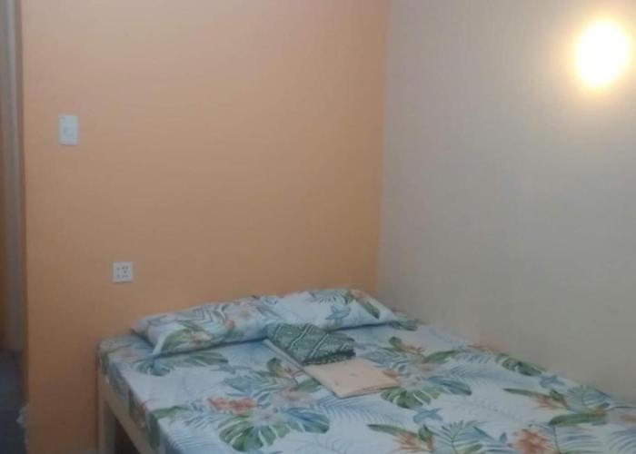 ROBIE'S TRANSIENTS ROOMS