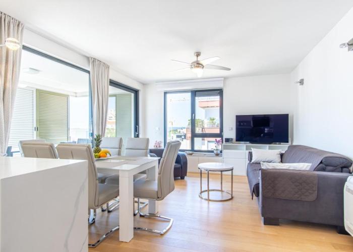 Euphoria Luxury Apartment