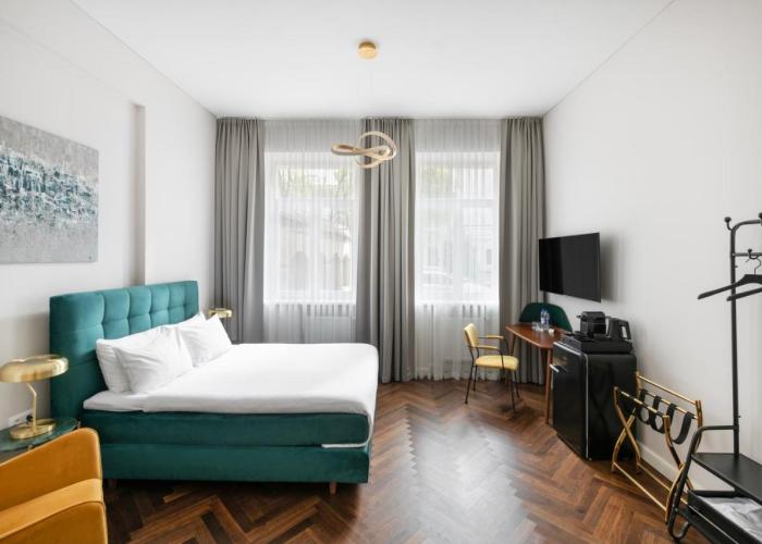 St Casimir Apartments