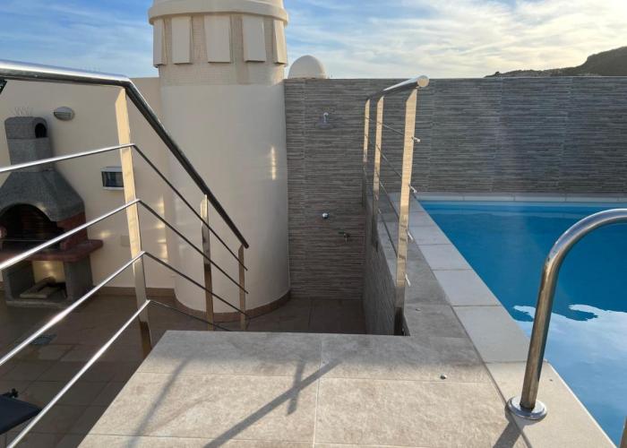 Atico con piscina privada vistas al mar