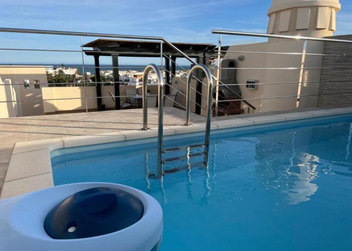 Atico con piscina privada vistas al mar