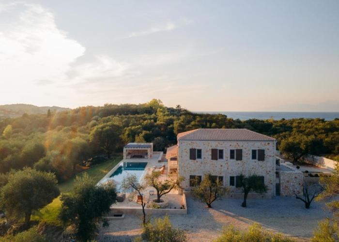 Eclectic and secluded estate, Villa Aegis