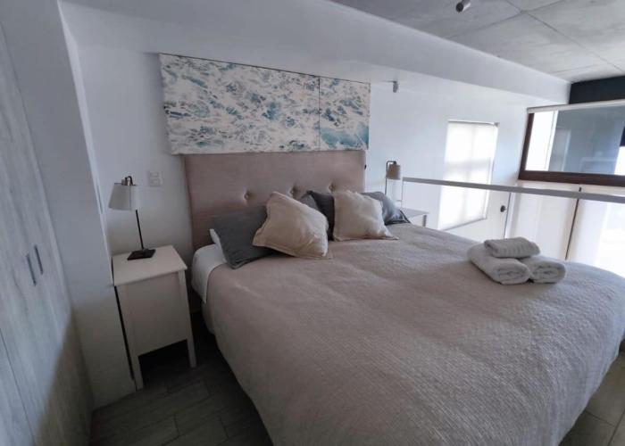 Estupendo Loft Jardín Estacionamiento Piscina 4PAX Servicio HOM