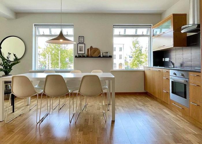 Day Dream Townhall Square Apartments
