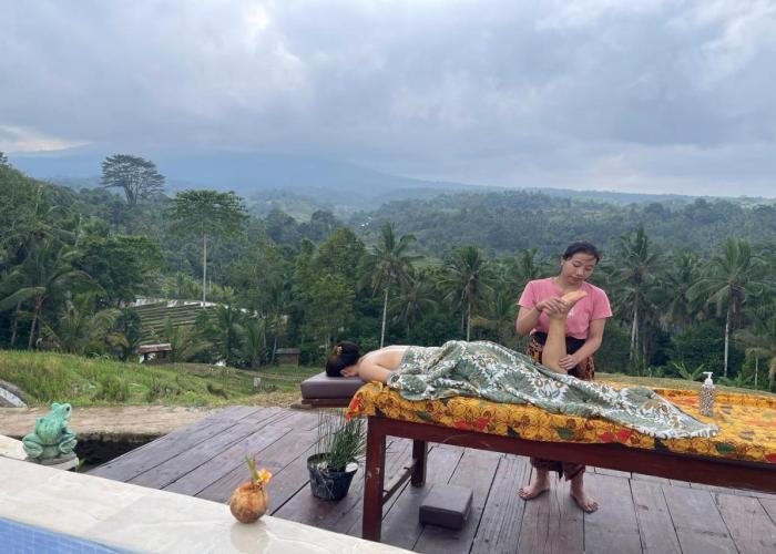 KTS Wanaprasta Resort