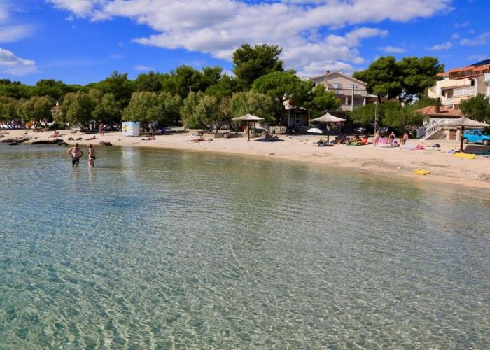 Apartments by the sea Pakostane, Biograd - 18783