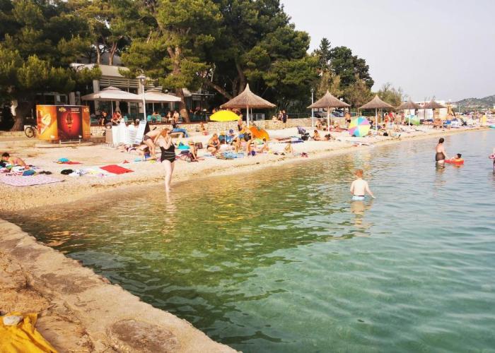 Apartments by the sea Pakostane, Biograd - 18783