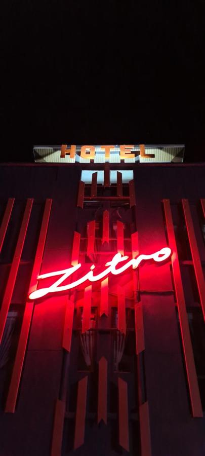 Zitro Hotel