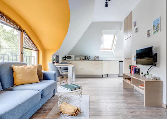 Park Loft next to Eagle's Bridge