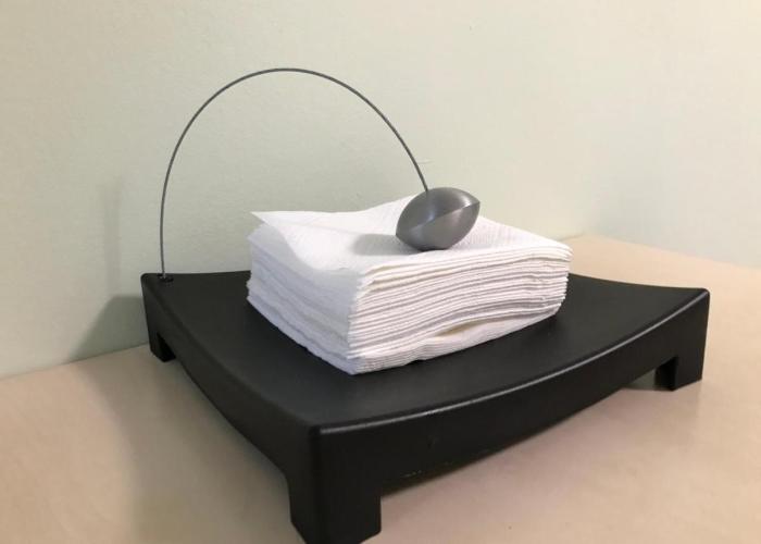 Spacious 1bdrm apartment near metro. Free parking