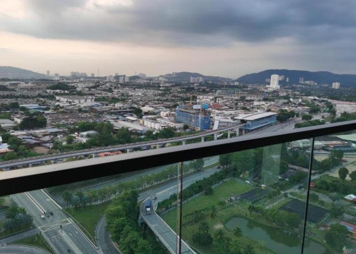 Landmark Residence 2 Service Apartment 5min to MRT 20min to KL