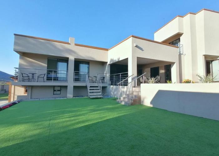 Sibebe View Villa