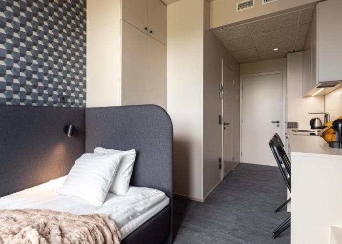 Hugo Apartment Hotel