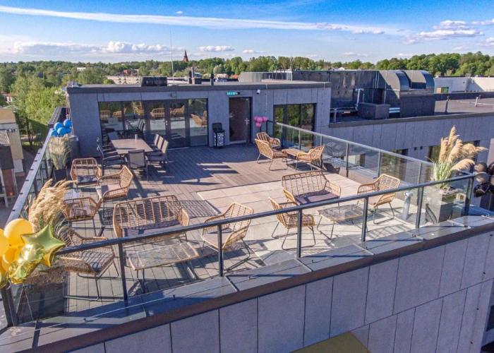 Hugo Apartment Hotel