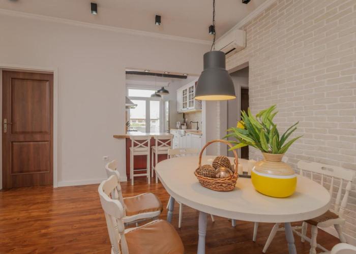 2BD Flamingo Flat with Balcony in Sofia Center by Flat Mаnager