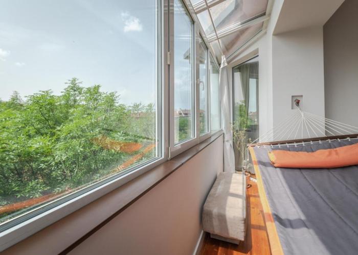 2BD Flamingo Flat with Balcony in Sofia Center by Flat Mаnager