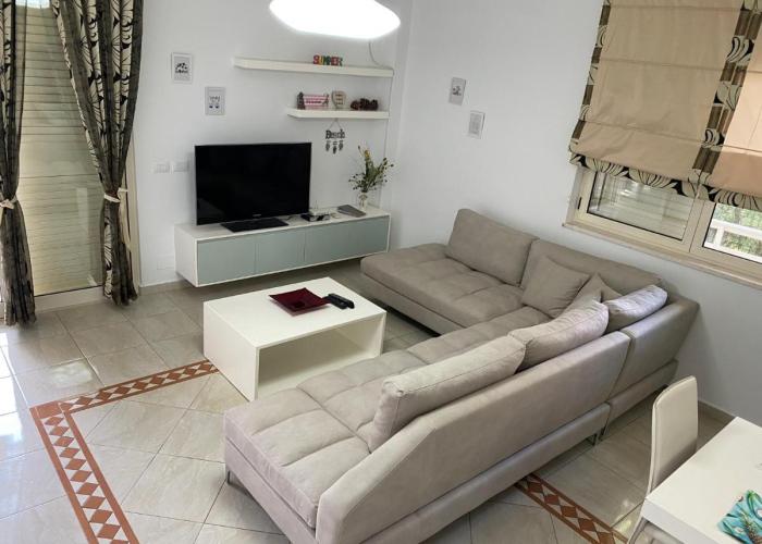 A cozy duplex in the Lalzi Bay
