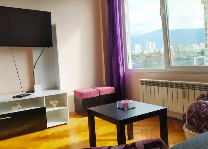 Lovely City Center 1BD, 1BT Apartment