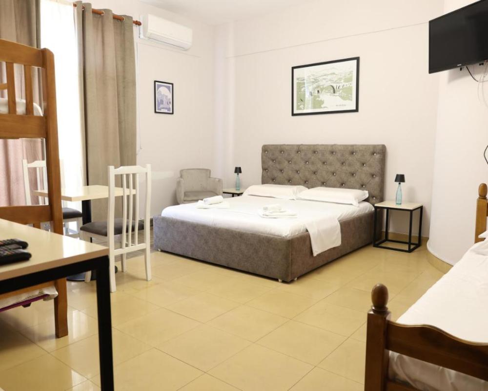 фото Hostel Central Shkoder