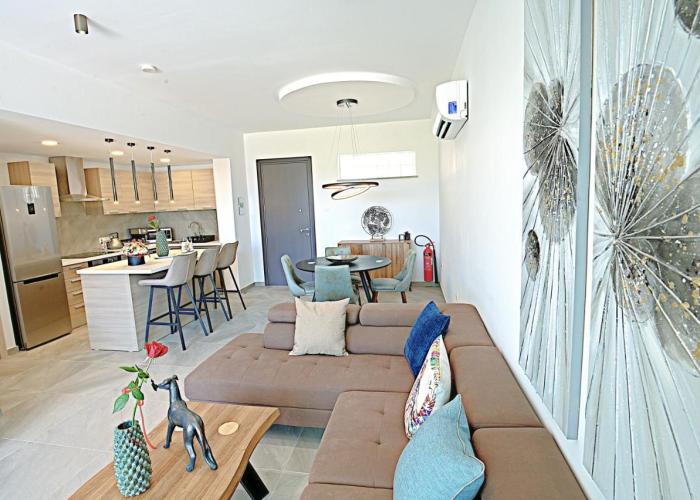 Golden Tree Apartment