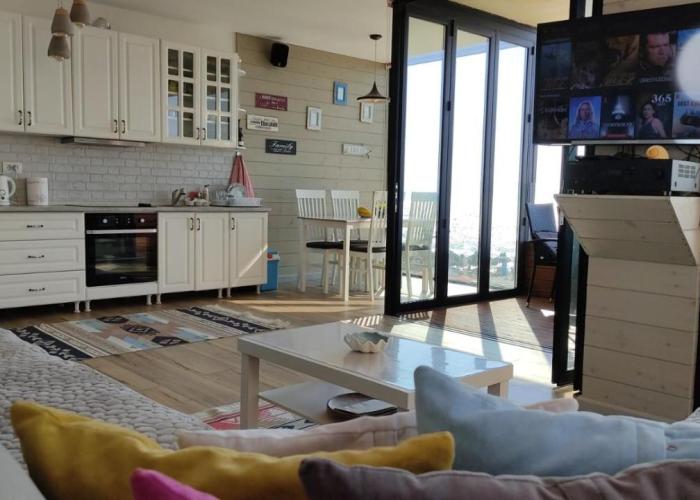 Luxury Beach Apartment in Qerret