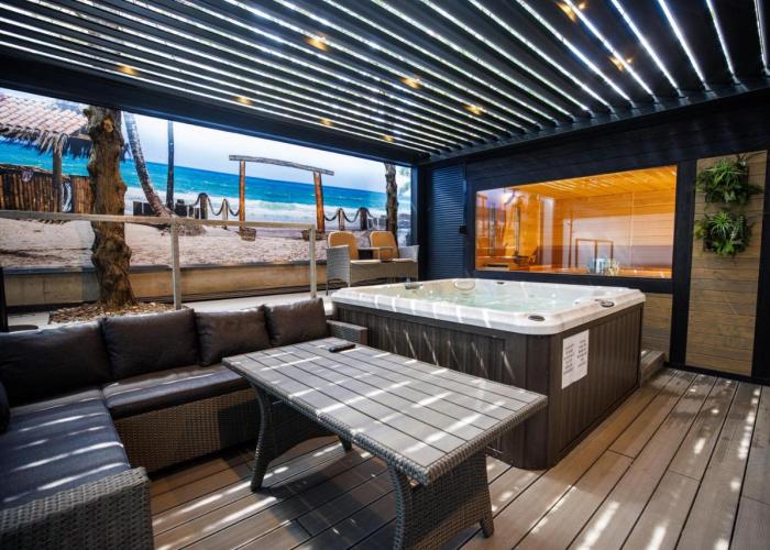 Arena Deluxe & Spa