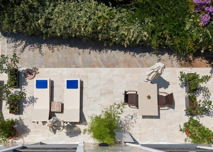 Moderna Luxury Apartments with HEATED pool