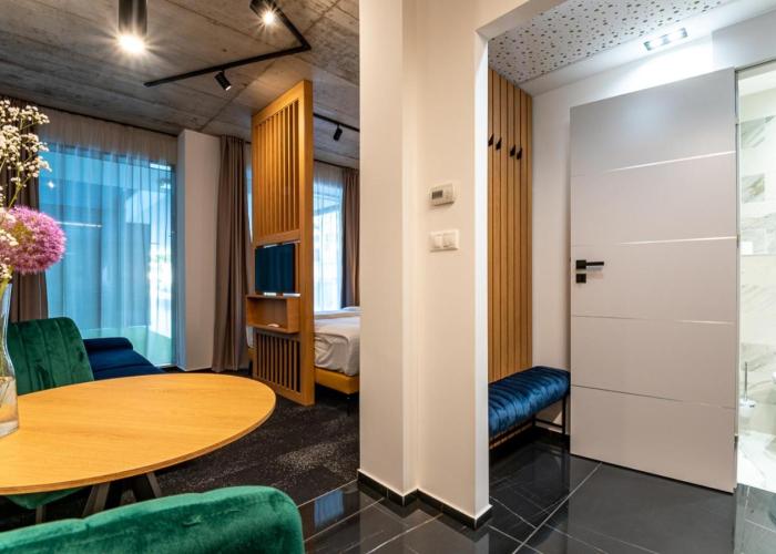 Noir Hotel