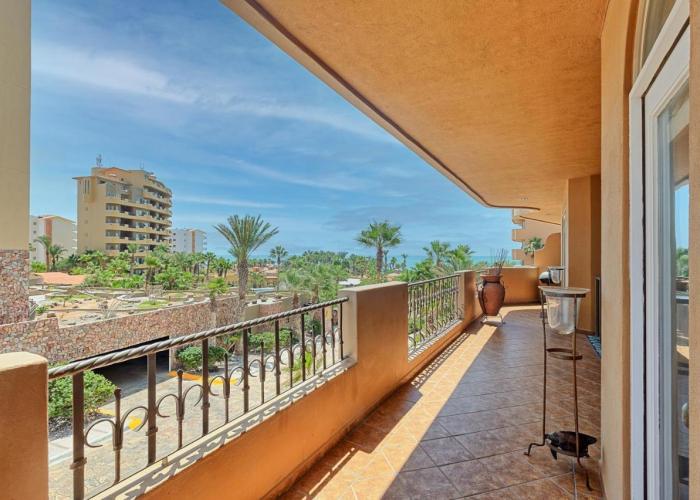 Bella Sirena Luxury Resort 205-D