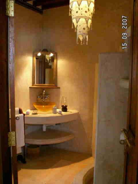Samaki House