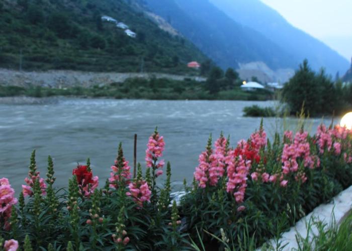 Parhena Cottages Bella Naran