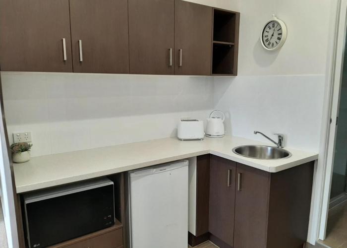 Tourist Road - Studio Unit - East Toowoomba