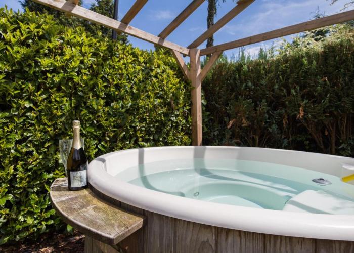 GREAT STAY - NATURE - Outside HOTTUB en SAUNA