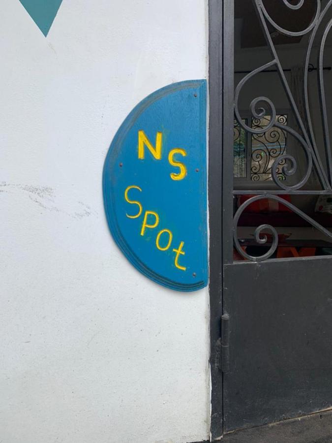 фото MOOKSQUARE NS SPOT