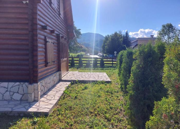 Zara Chalet