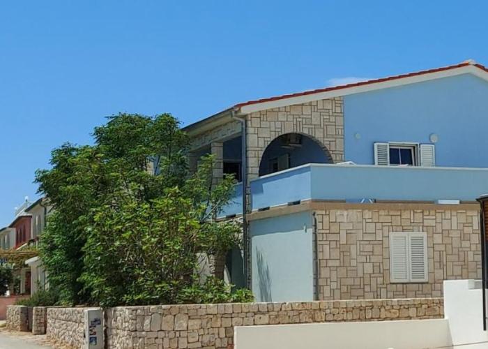 Blue Sea Vir Apartments