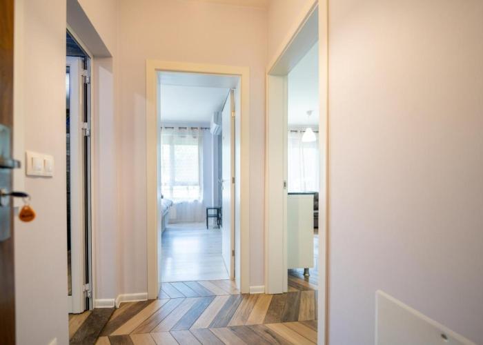 Sunny Apartment in Studentski grad, behind UNSS
