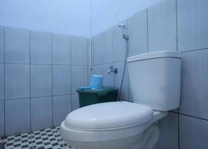 RedDoorz Syariah near Stasiun Pekalongan 3