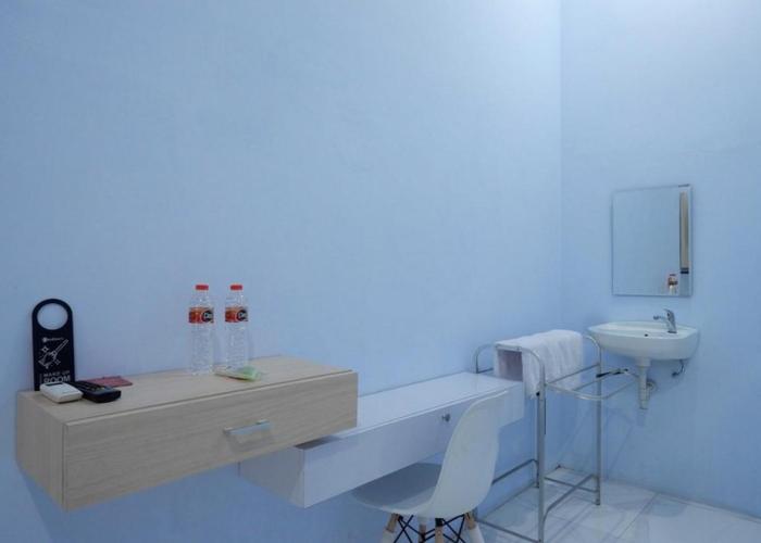 RedDoorz Syariah near Stasiun Pekalongan 3