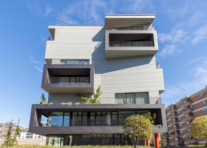 ICON H - Luxury Business Suite & Apartments