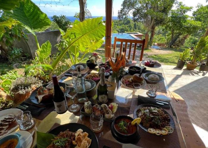 Nakabalo Guesthouse & Restaurant