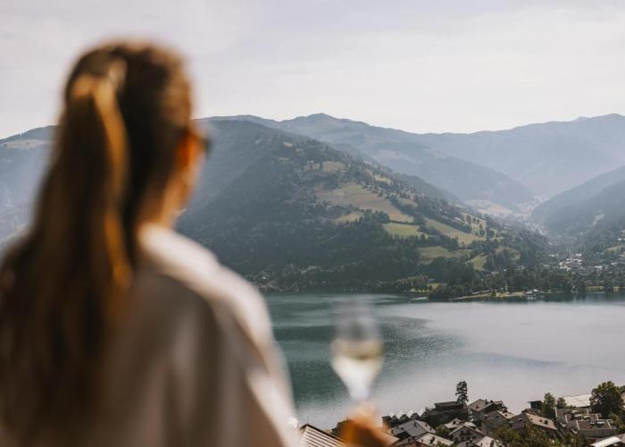 Nikolaus by AvenidA Panoramic Wellness Suites Zell am See