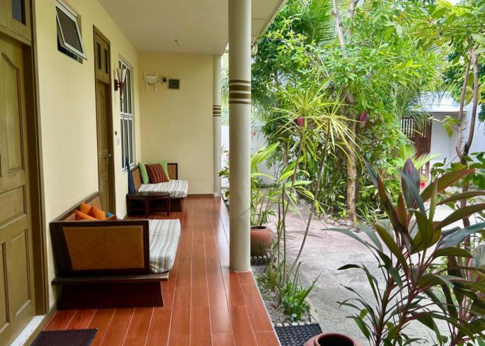 Dhangethi Retreat