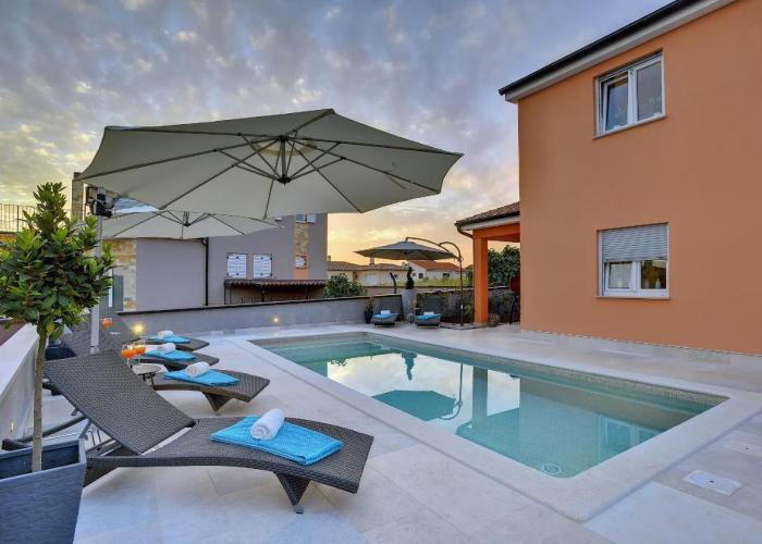 Holiday house Vedrana, Jadreški