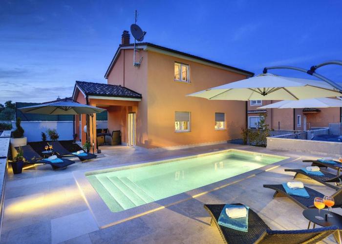 Holiday house Vedrana, Jadreški