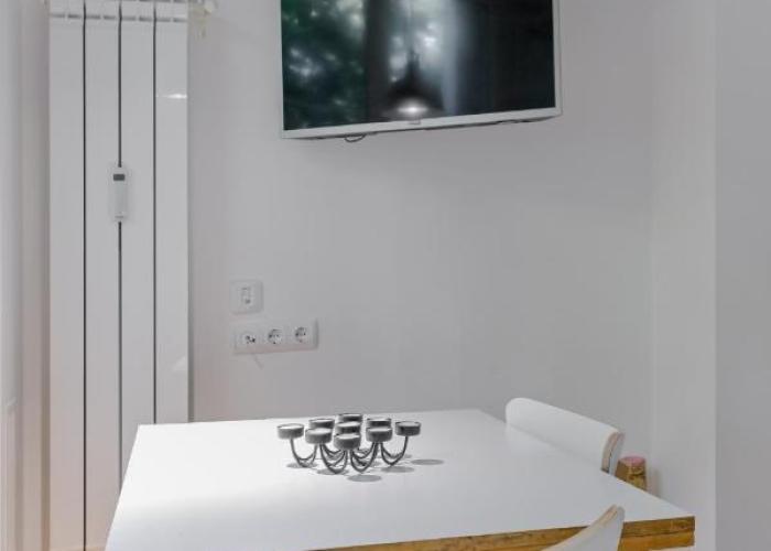 Bright Apartment in the Heart of the City by Flat Mаnager