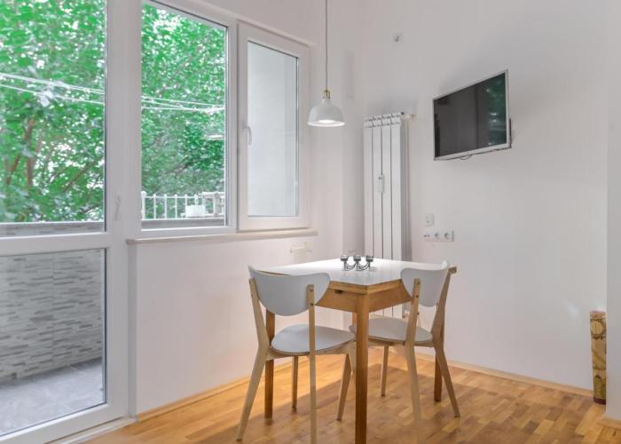 Bright Apartment in the Heart of the City by Flat Mаnager
