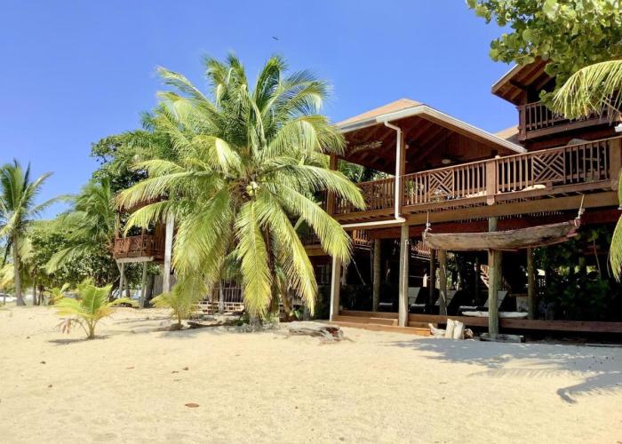 Reef Beach House - for 4