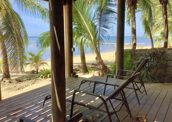 Reef Beach House - for 4