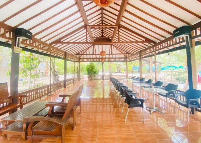 Rumah Kayu Pinggir Kali Prigen RedPartner